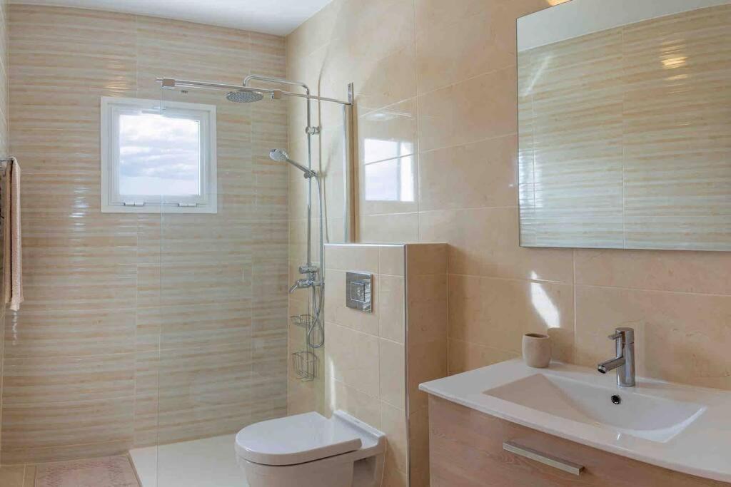 Esmeralda. Luxury. 1 Line Of The Ocean. View! Quality! كالاو سالفاجي المظهر الخارجي الصورة