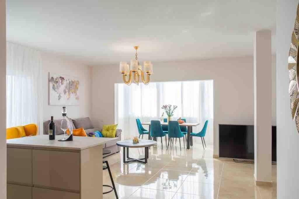 Esmeralda. Luxury. 1 Line Of The Ocean. View! Quality! كالاو سالفاجي المظهر الخارجي الصورة